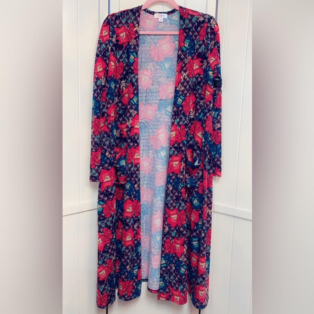 New Medium LulaRoe Sarah Cardigan